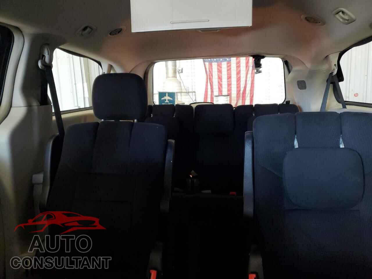 DODGE CARAVAN 2011 - 2D4RN5DG0BR765010