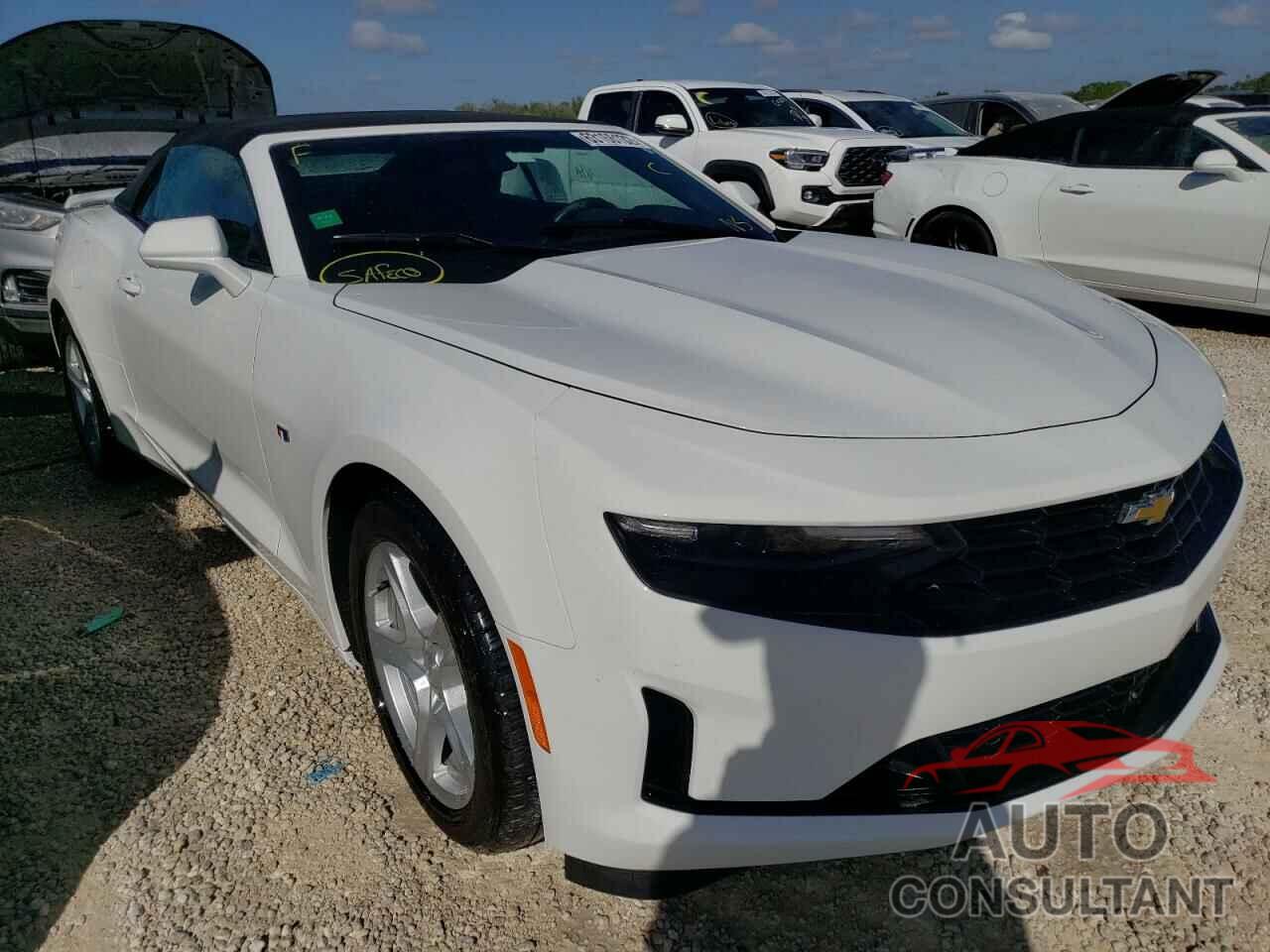 CHEVROLET CAMARO 2020 - 1G1FB3DX7L0145630