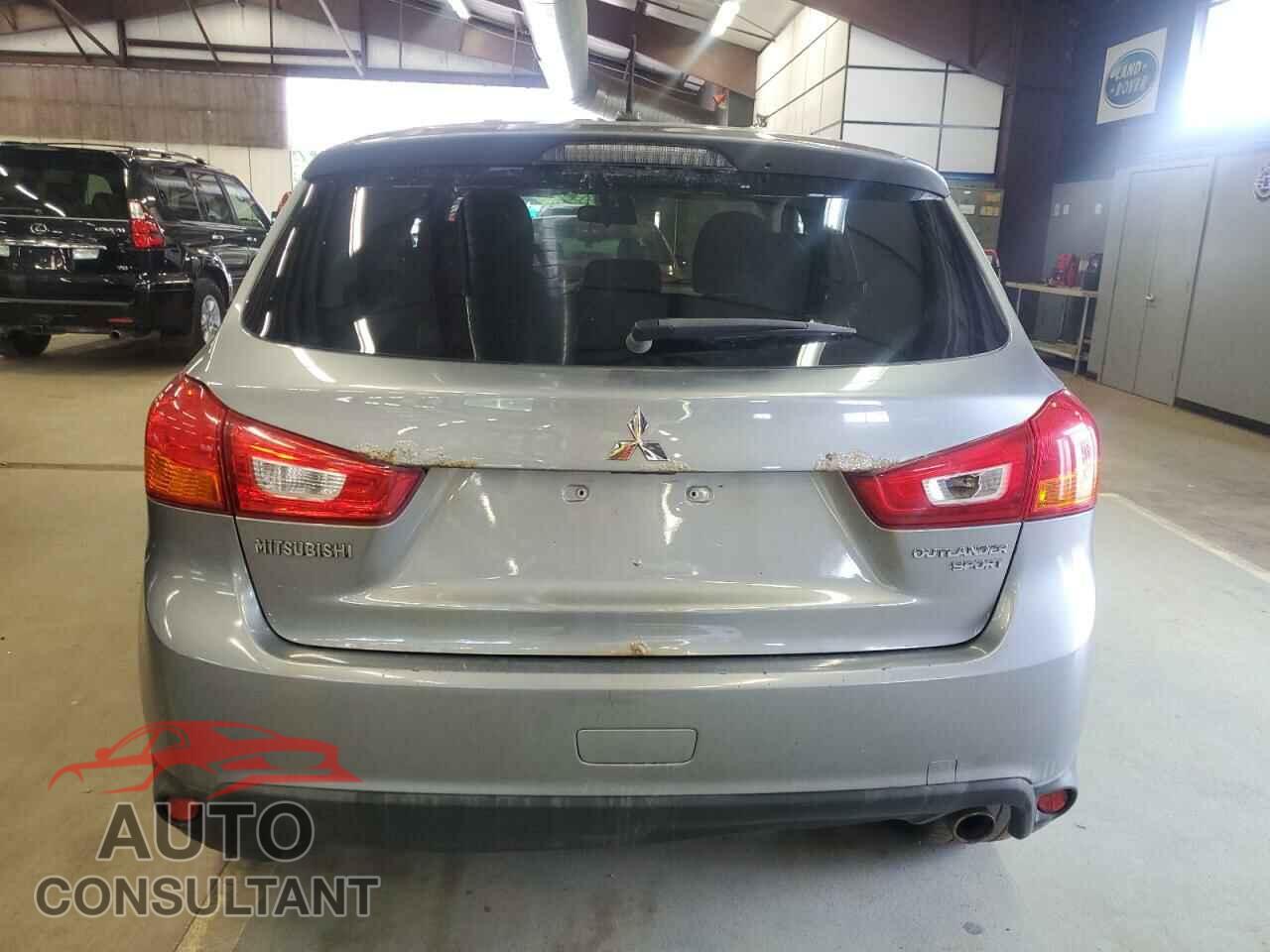 MITSUBISHI OUTLANDER 2013 - 4A4AR4AU2DE002000