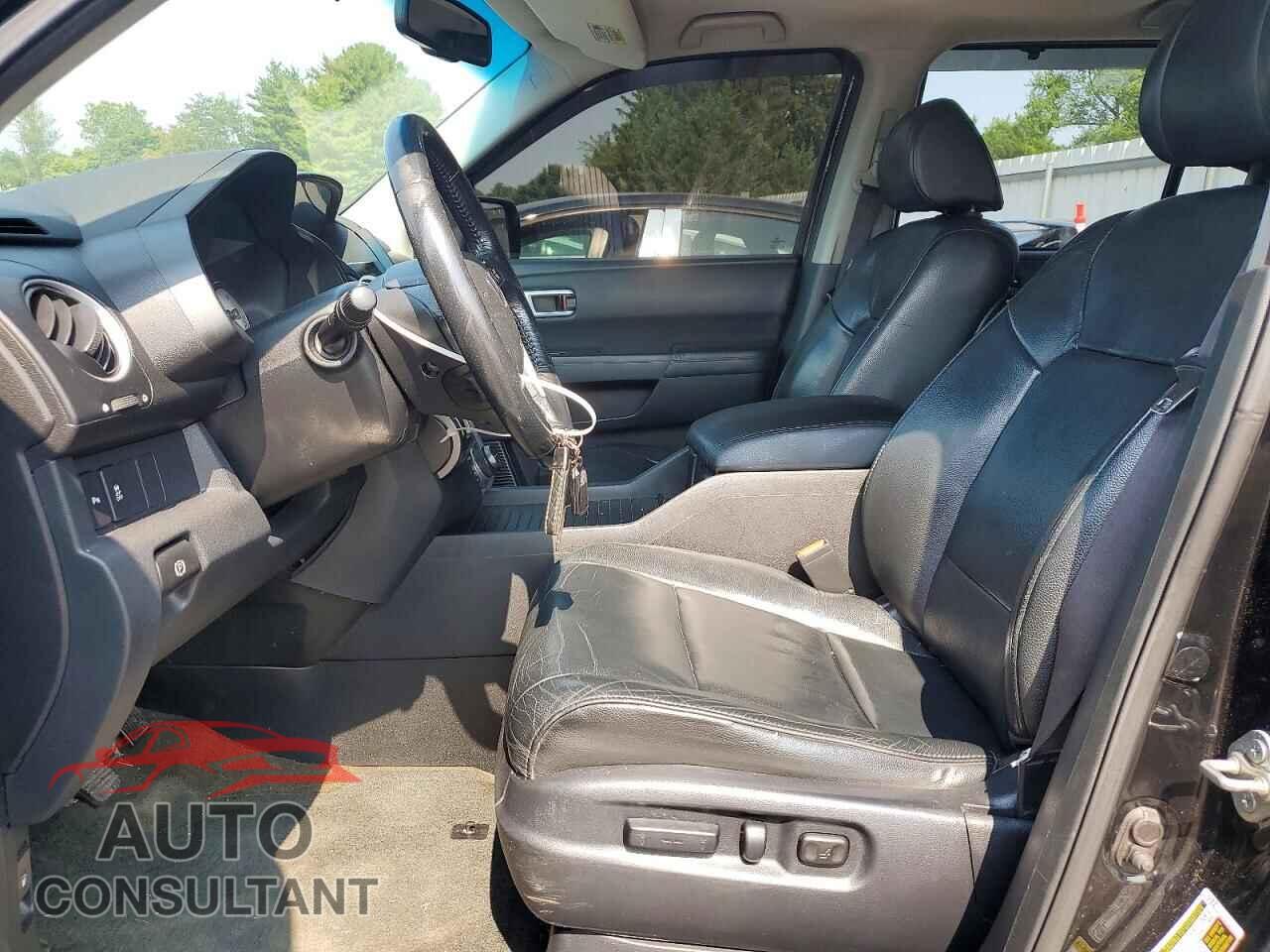 HONDA PILOT 2014 - 5FNYF4H96EB013226