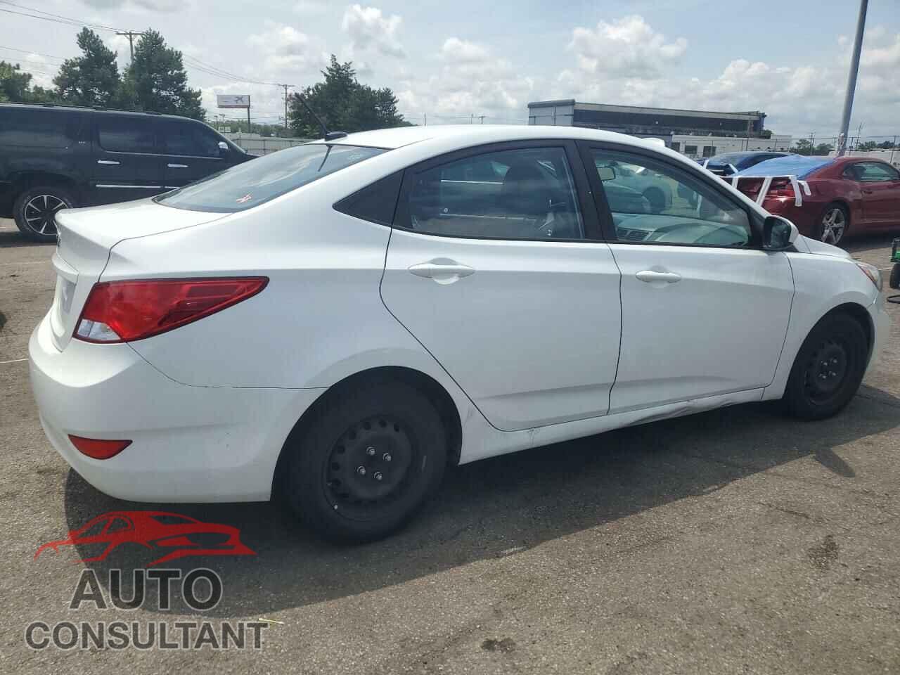 HYUNDAI ACCENT 2017 - KMHCT4AE5HU317536