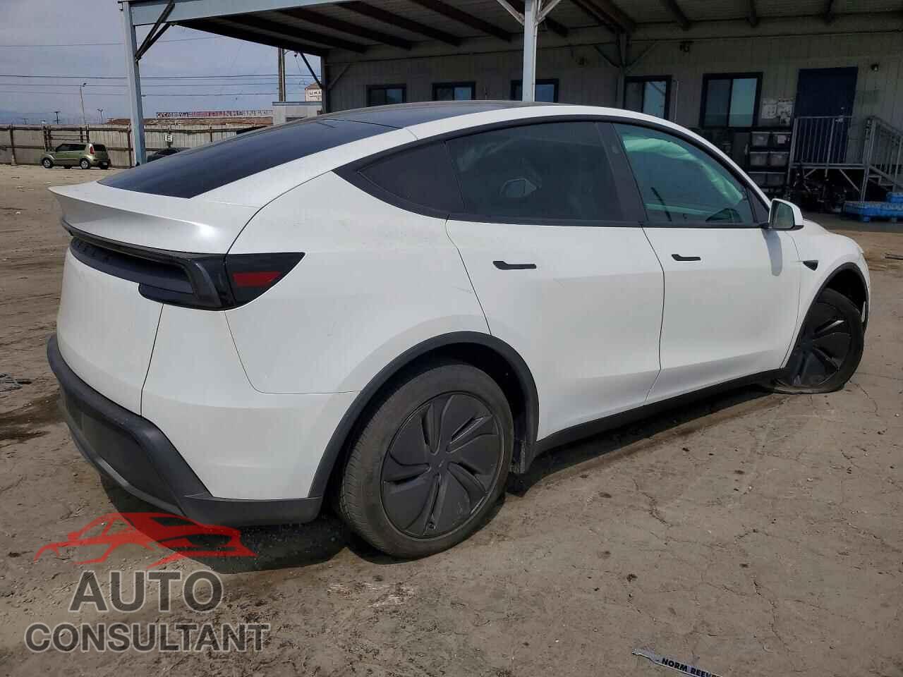 TESLA MODEL Y 2026 - 7SAYGDED7TF581314