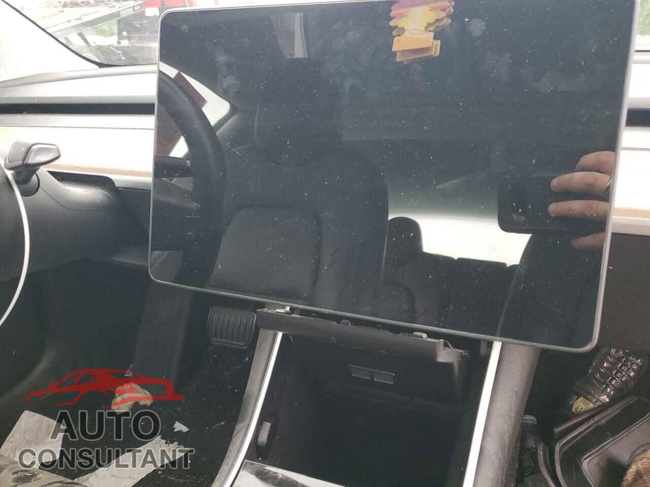TESLA MODEL 3 2019 - 5YJ3E1EA2KF362793