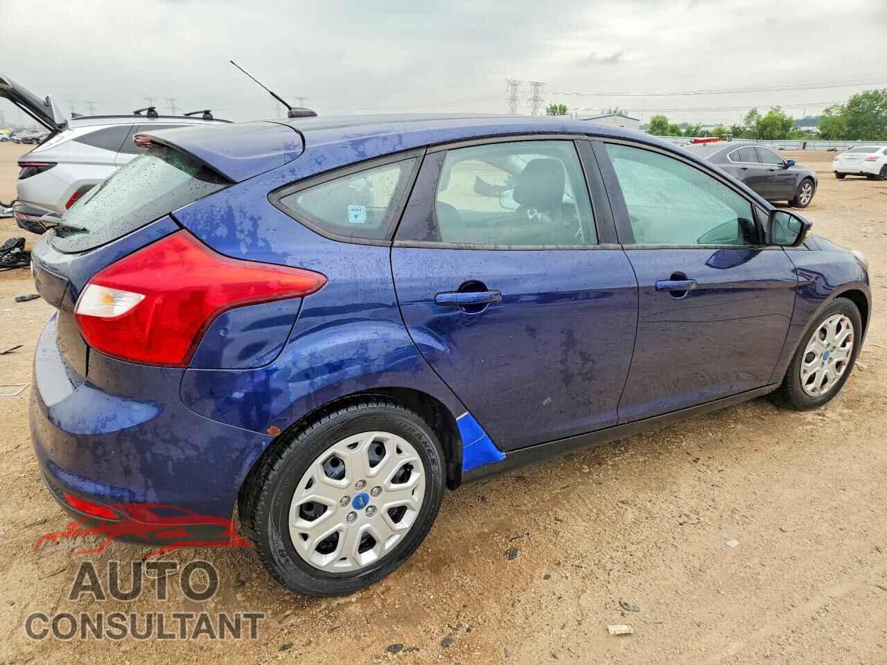 FORD FOCUS 2012 - 1FAHP3K22CL138310