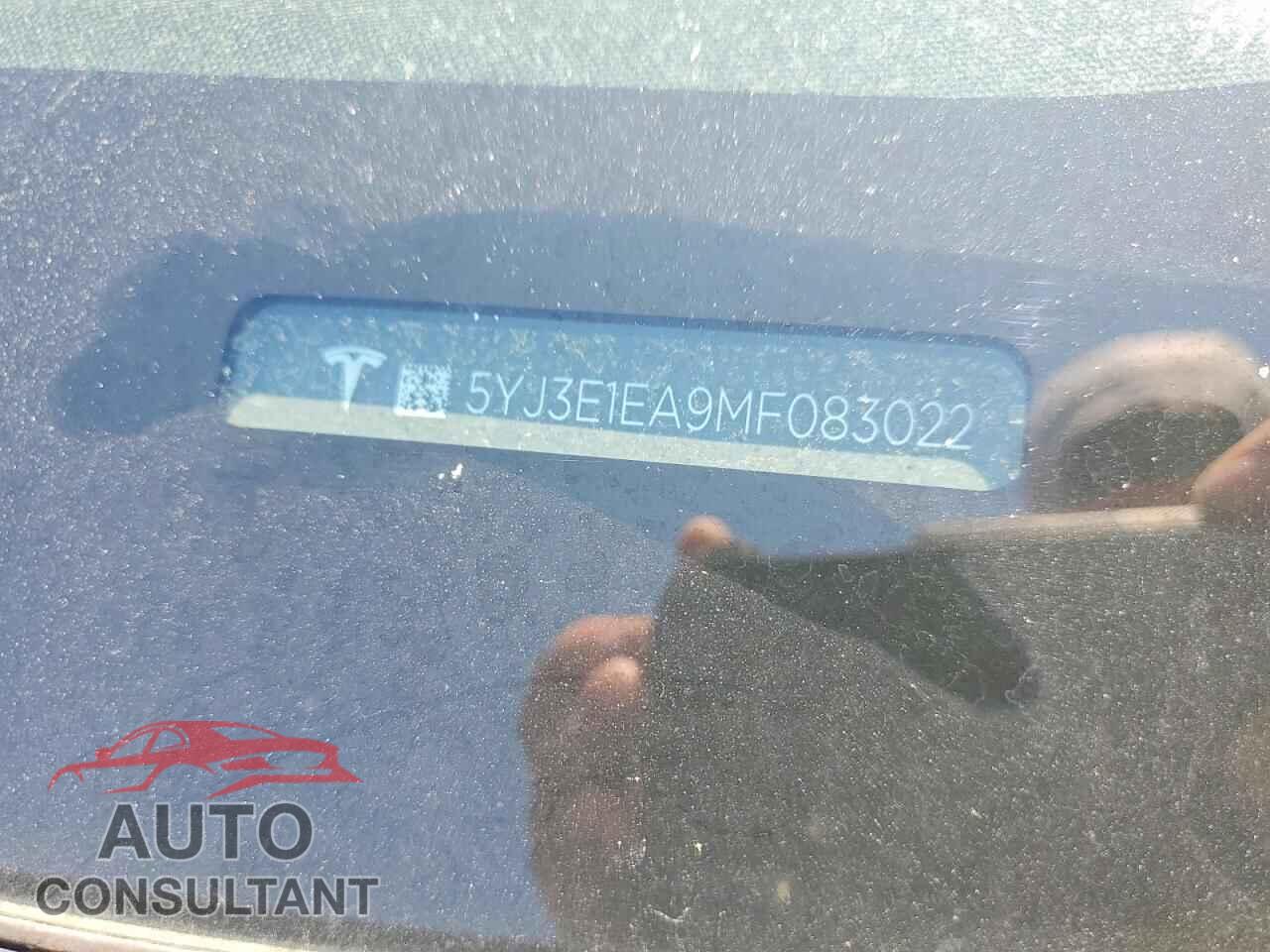 TESLA MODEL 3 2021 - 5YJ3E1EA9MF083022