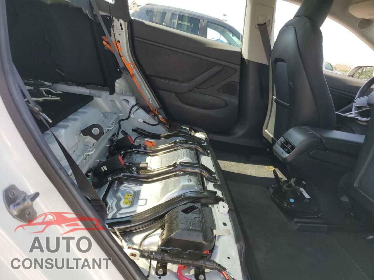 TESLA MODEL 3 2018 - 5YJ3E1EA7JF035353