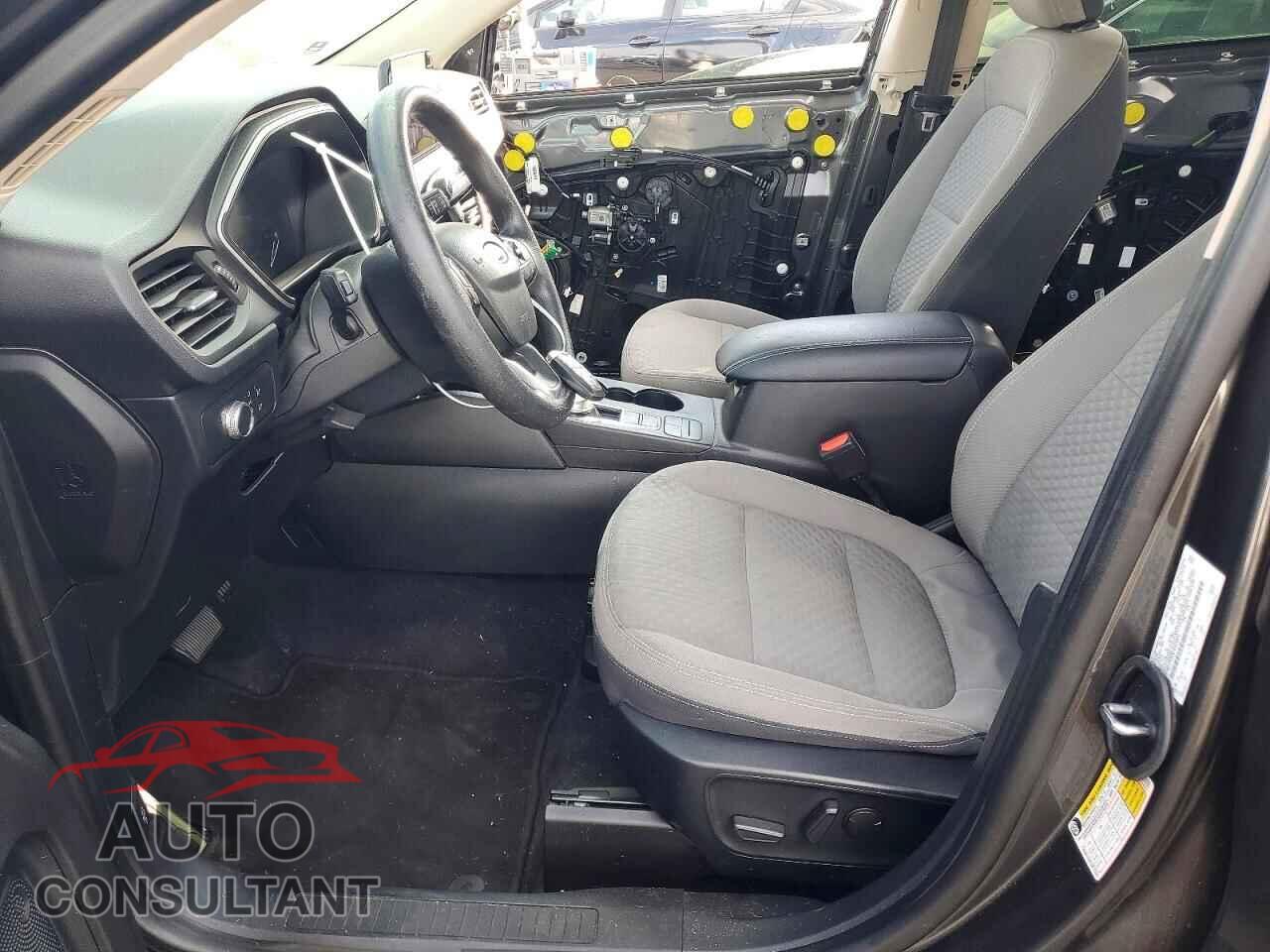 FORD ESCAPE 2020 - 1FMCU0G6XLUA14010