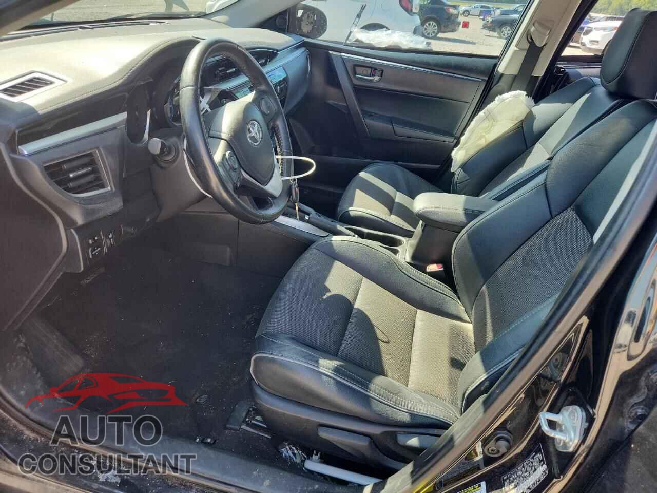 TOYOTA COROLLA 2015 - 5YFBURHE1FP274985