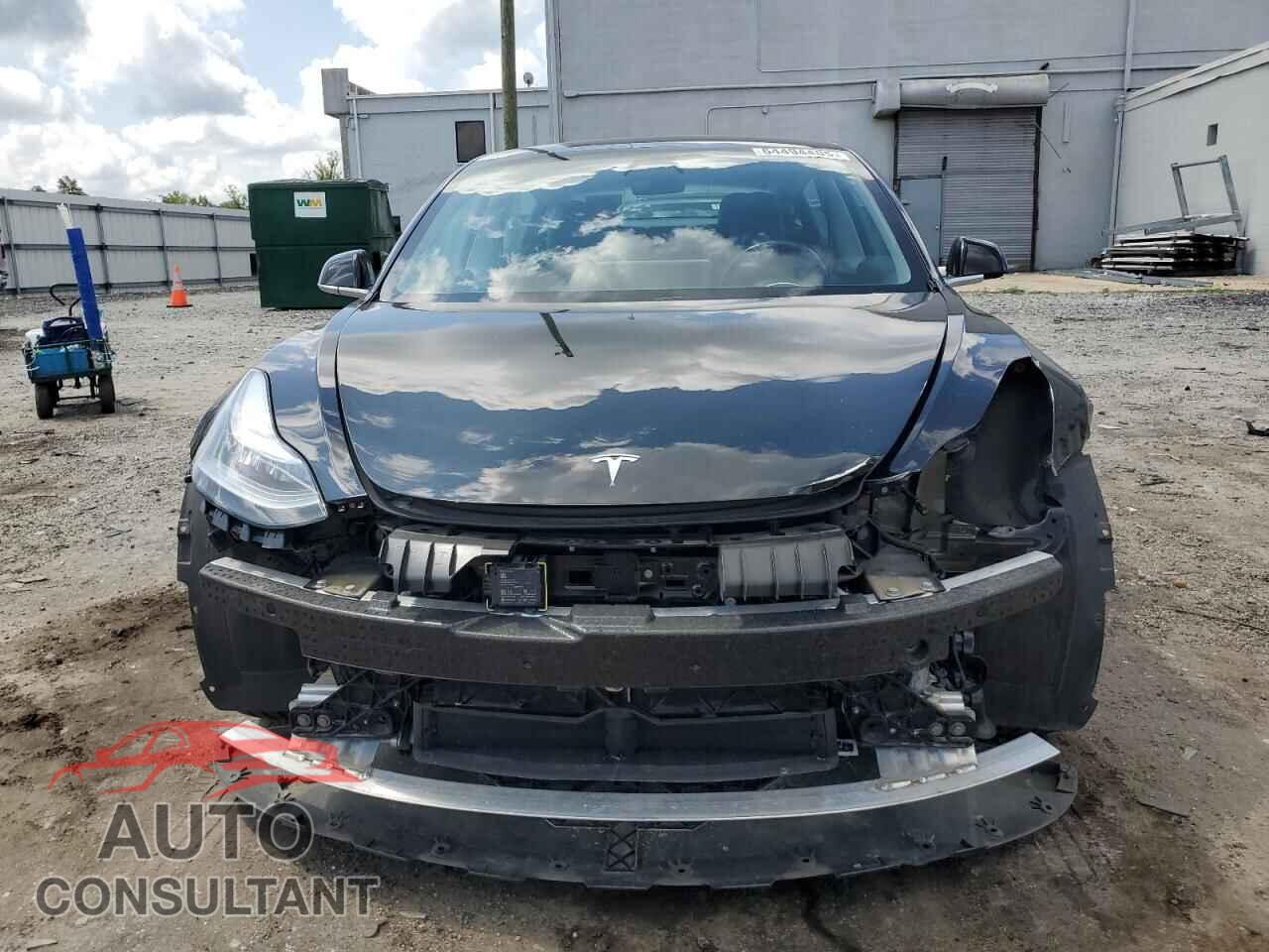 TESLA MODEL 3 2019 - 5YJ3E1EA7KF415598