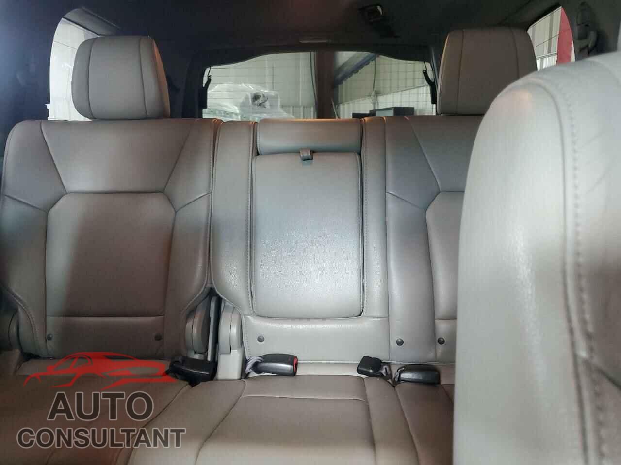 HONDA PILOT 2013 - 5FNYF4H7XDB007183
