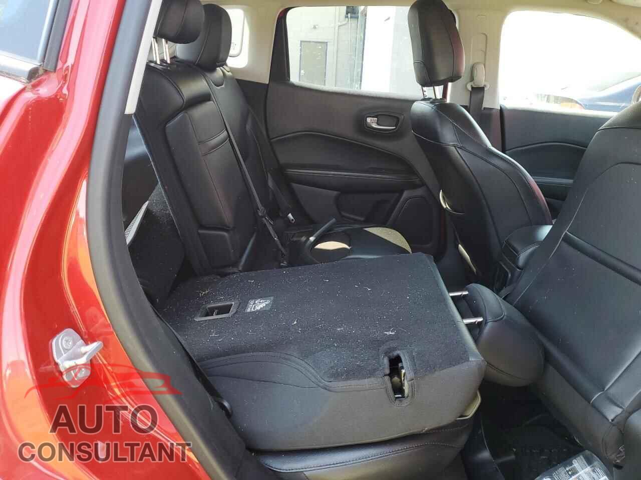 JEEP COMPASS 2018 - 3C4NJCBBXJT186492