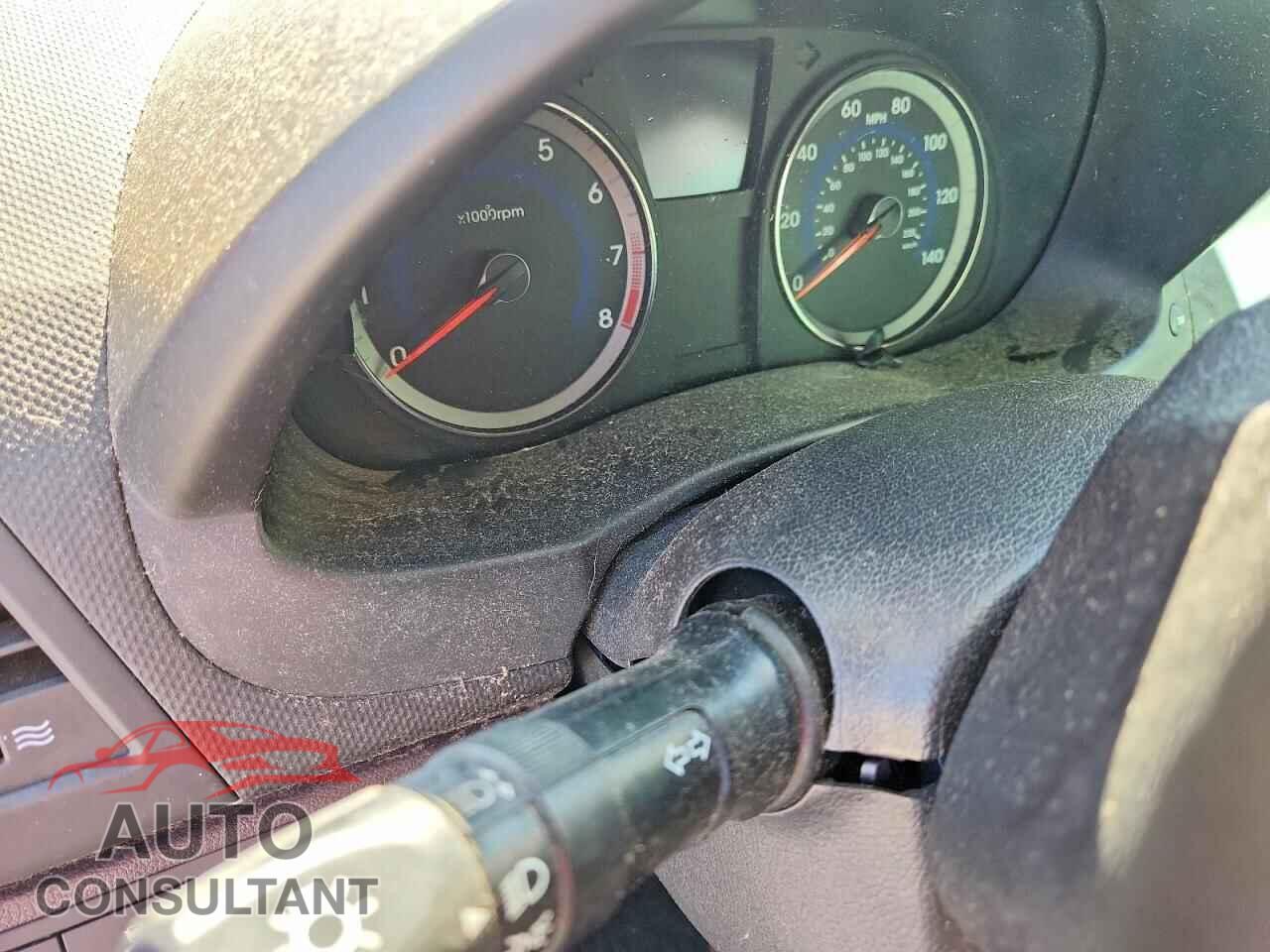 HYUNDAI ACCENT 2013 - KMHCT5AE4DU093613