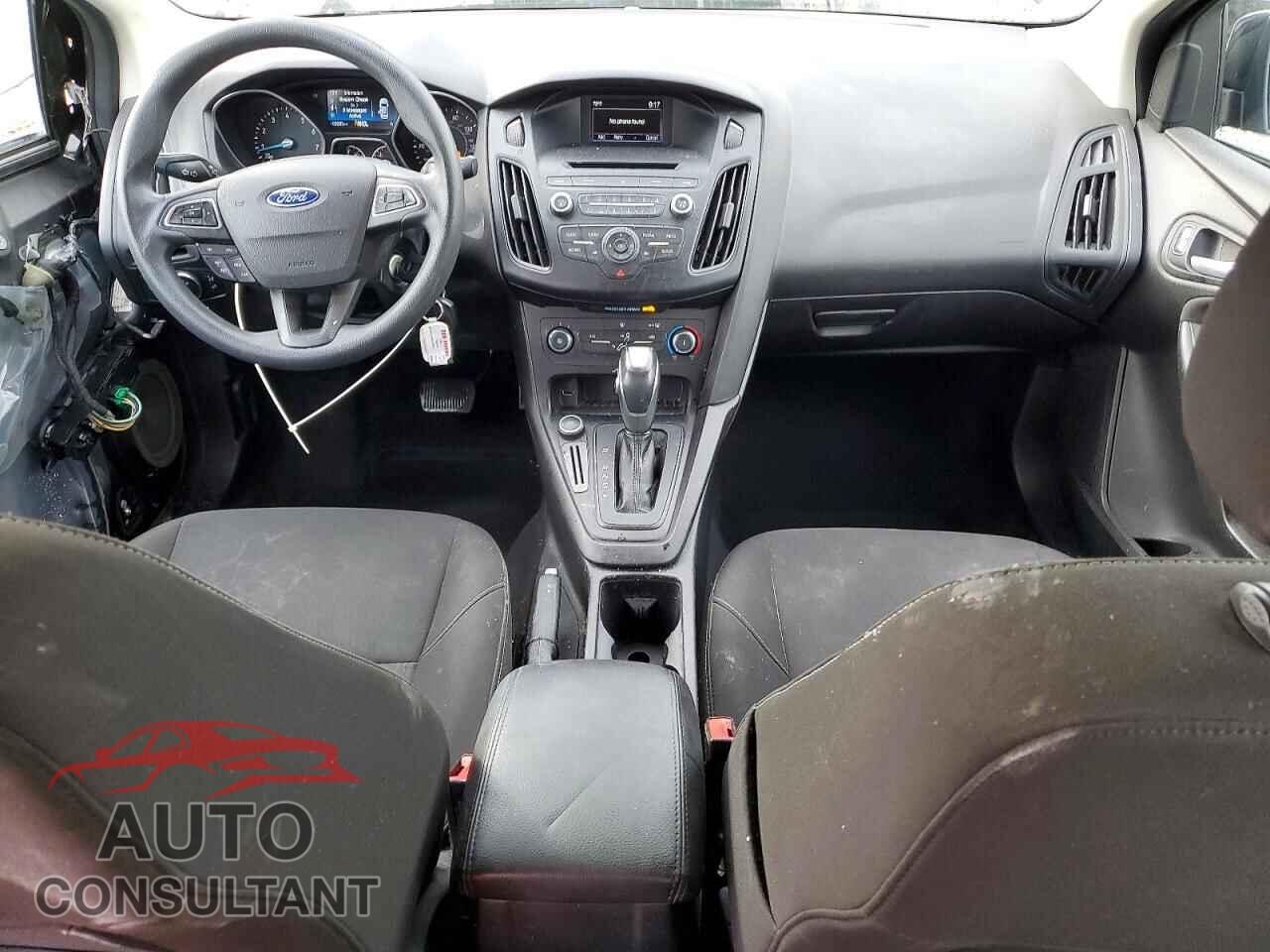 FORD FOCUS 2015 - 1FADP3F29FL200492