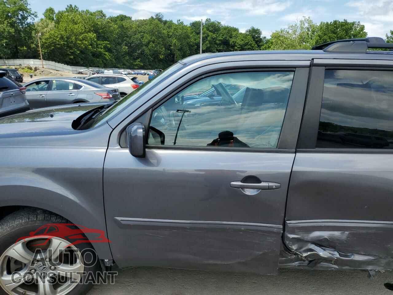 HONDA PILOT 2015 - 5FNYF4H6XFB067443