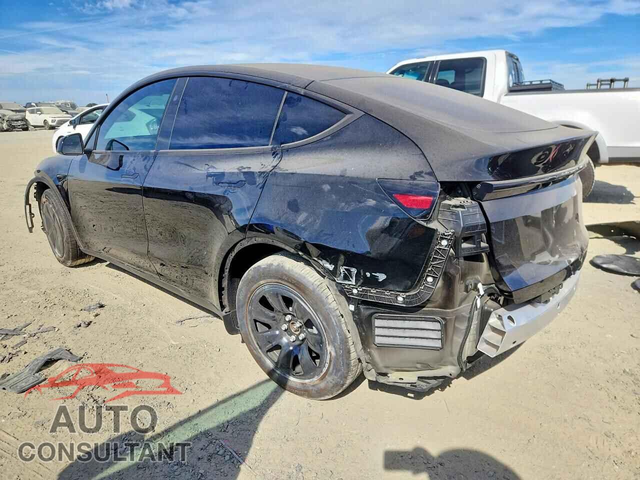 TESLA MODEL Y 2026 - 7SAYGDED5TA602917