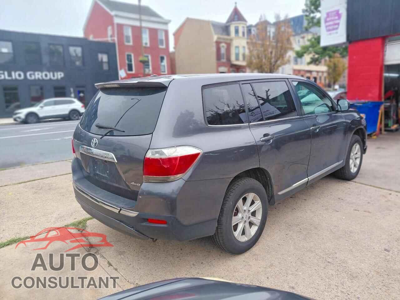 TOYOTA HIGHLANDER 2012 - 5TDBK3EH4CS133719