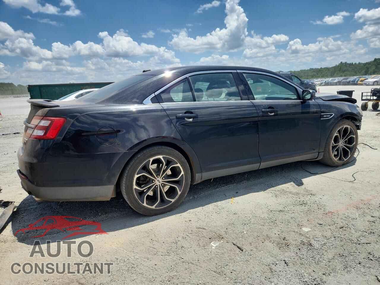 FORD TAURUS 2013 - 1FAHP2KT3DG107631