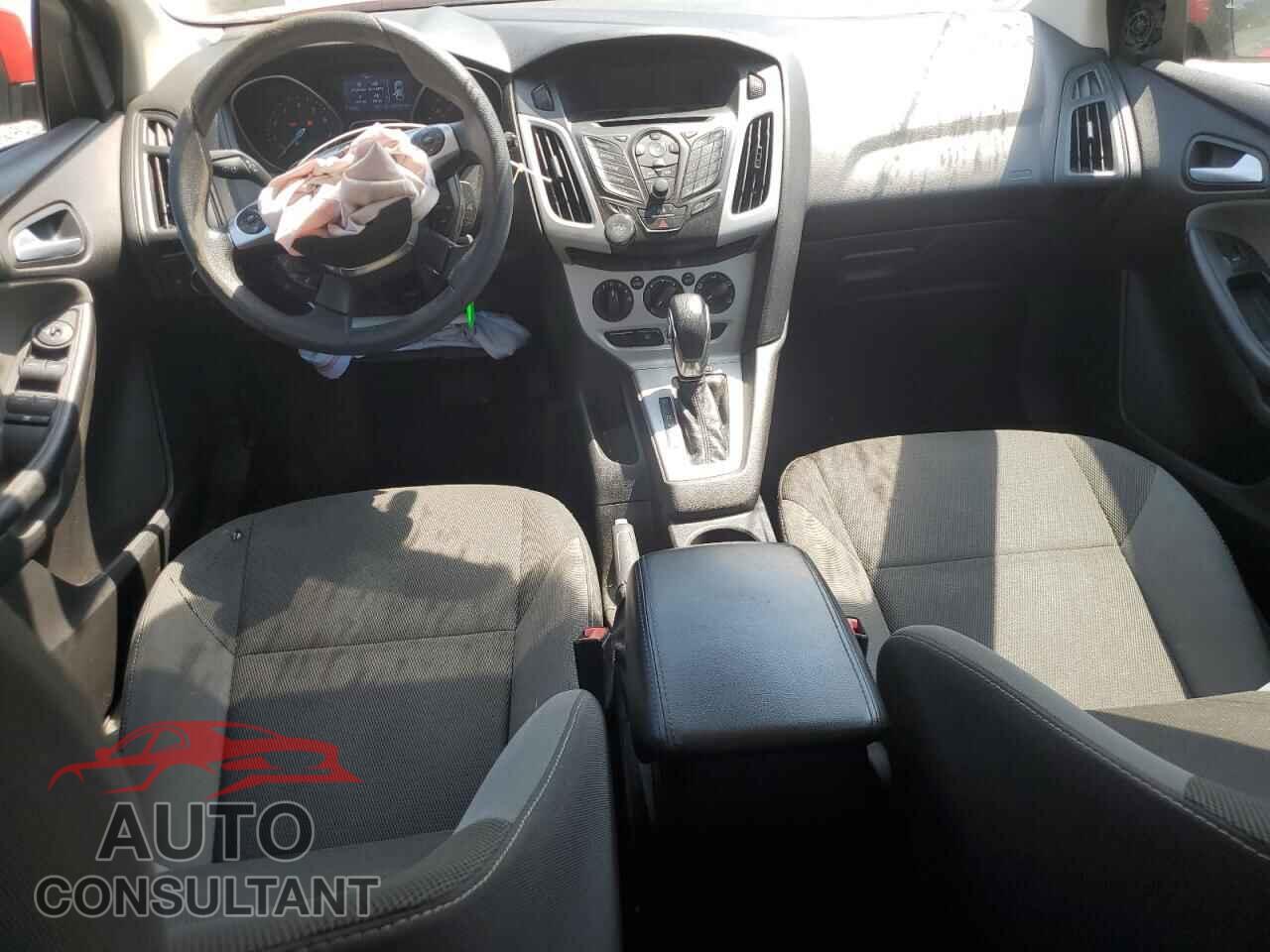 FORD FOCUS 2013 - 1FADP3K2XDL338058