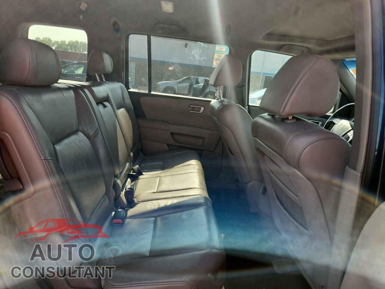 HONDA PILOT 2009 - 5FNYF48589B041015