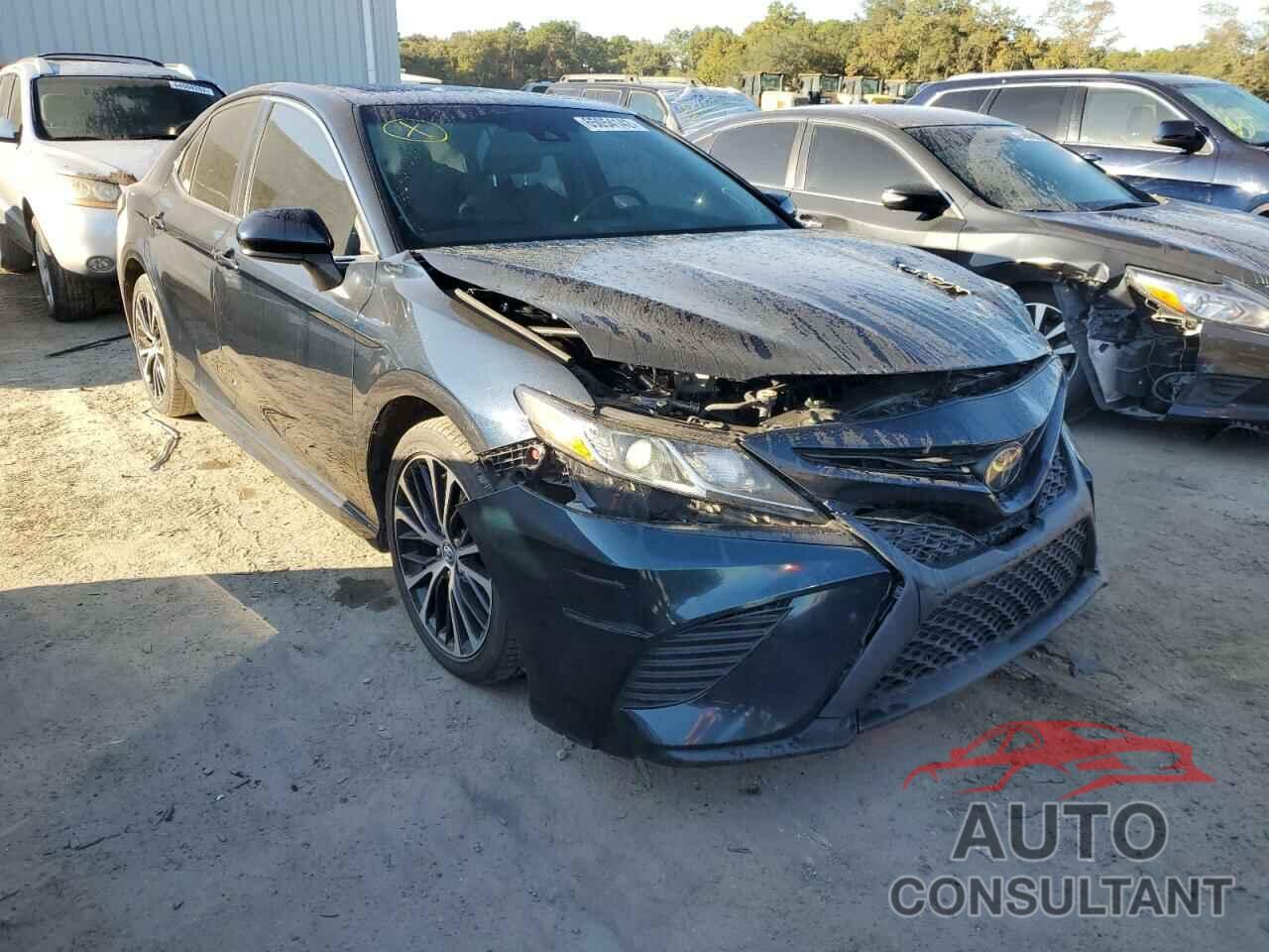 TOYOTA CAMRY 2018 - 4T1B11HK6JU651902