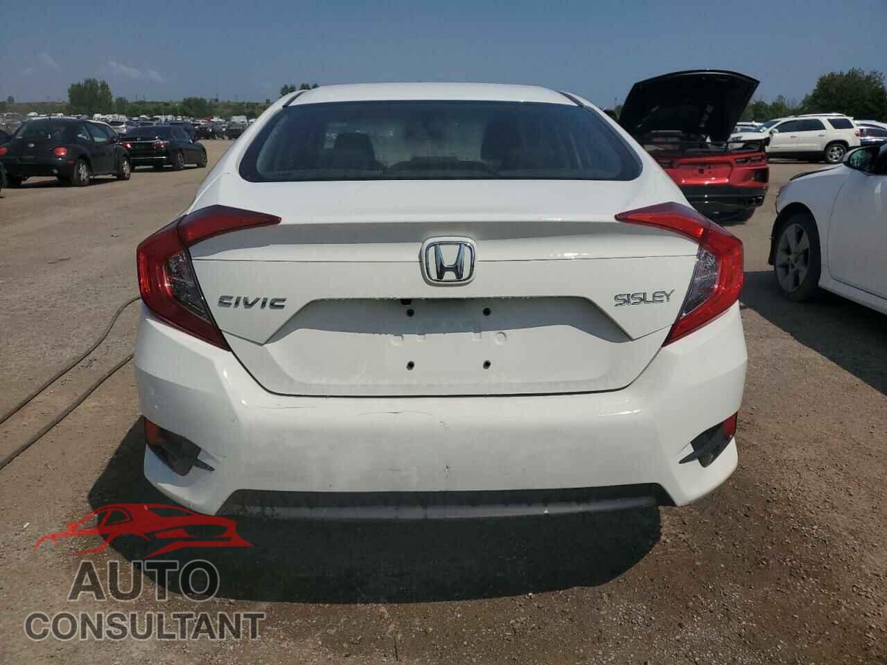 HONDA CIVIC 2018 - 2HGFC2F58JH029843