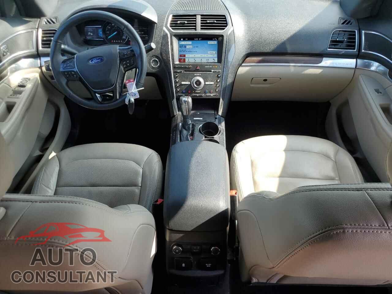 FORD EXPLORER 2018 - 1FM5K7F82JGA17800