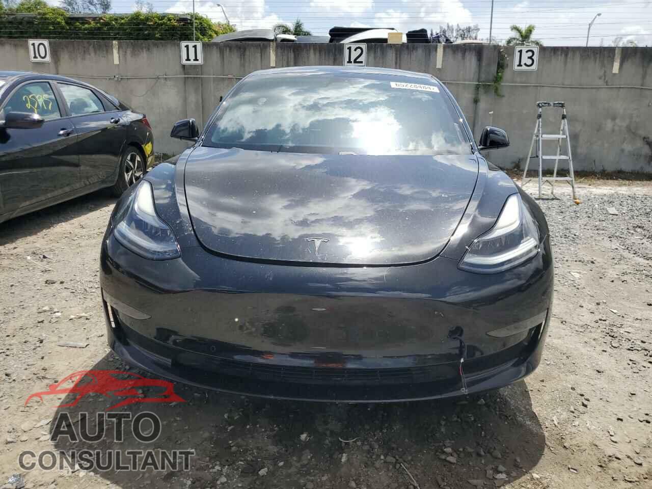 TESLA MODEL 3 2021 - 5YJ3E1EB3MF048999