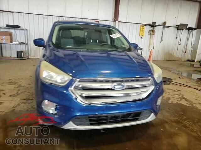FORD ESCAPE 2017 - 1FMCU0GD5HUD49116