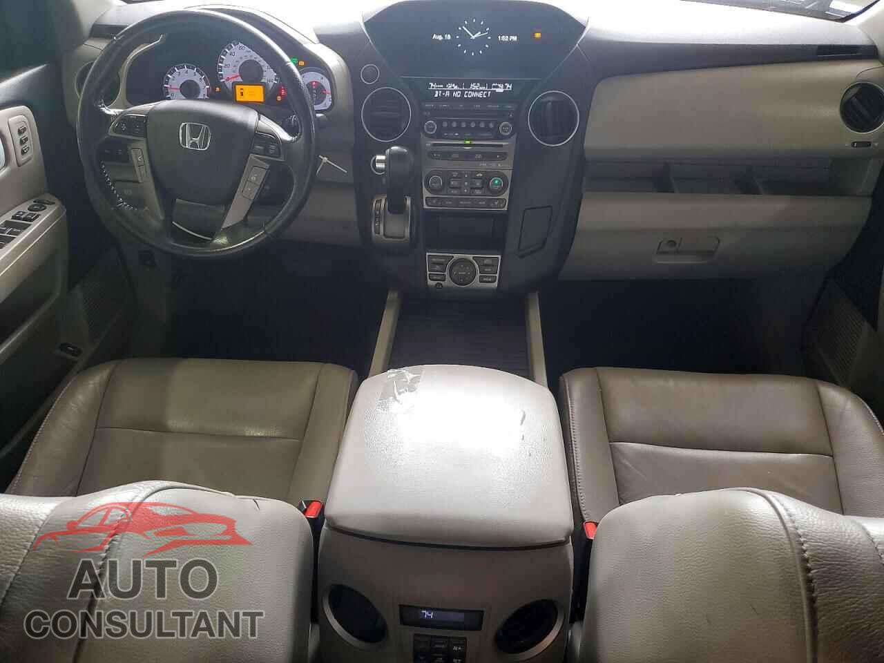 HONDA PILOT 2015 - 5FNYF4H90FB039662