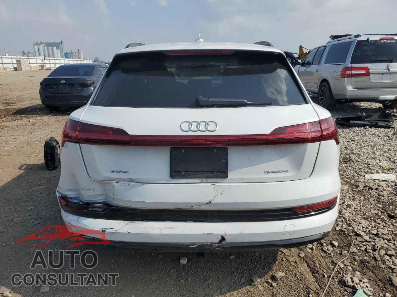 AUDI E-TRON 2021 - WA1LAAGE1MB004239