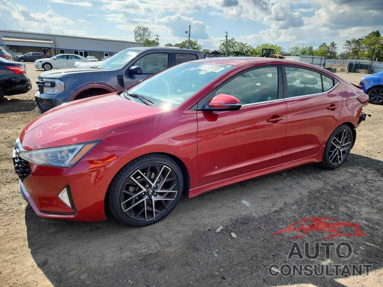 HYUNDAI ELANTRA 2019 - KMHD04LB3KU837029