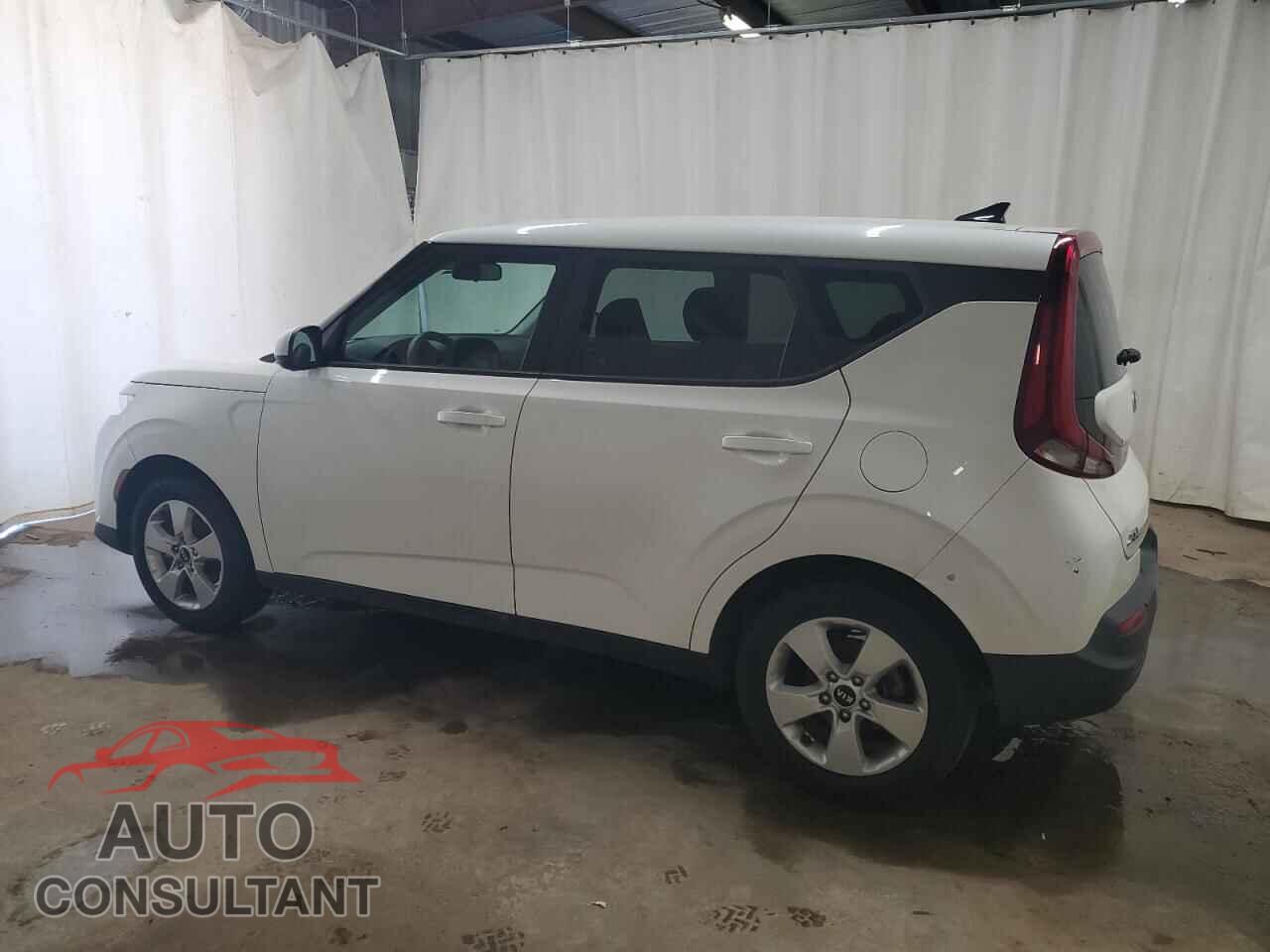 KIA SOUL 2021 - KNDJ23AU3M7777237