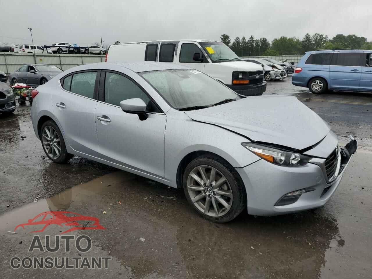 MAZDA 3 2018 - 3MZBN1V37JM242542