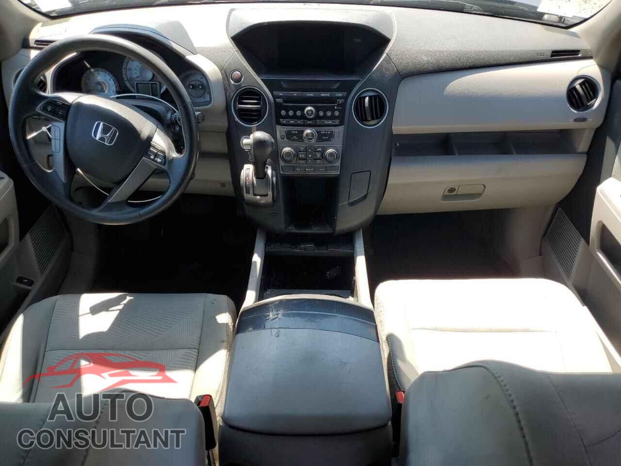 HONDA PILOT 2015 - 5FNYF4H28FB070371