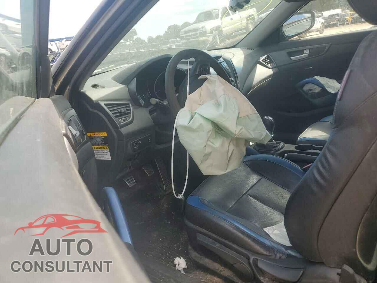 HYUNDAI VELOSTER 2013 - KMHTC6AE2DU171425