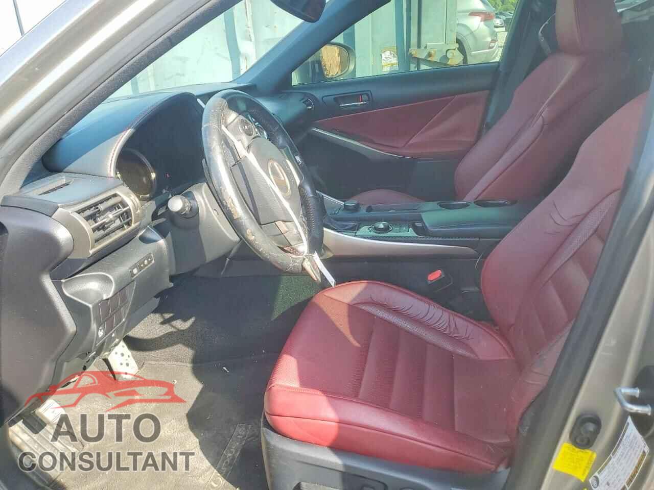 LEXUS IS 2015 - JTHBF1D20F5059570
