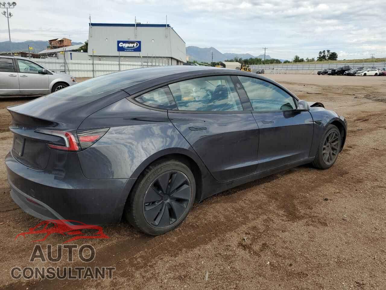TESLA MODEL 3 2024 - 5YJ3E1EA5RF786964