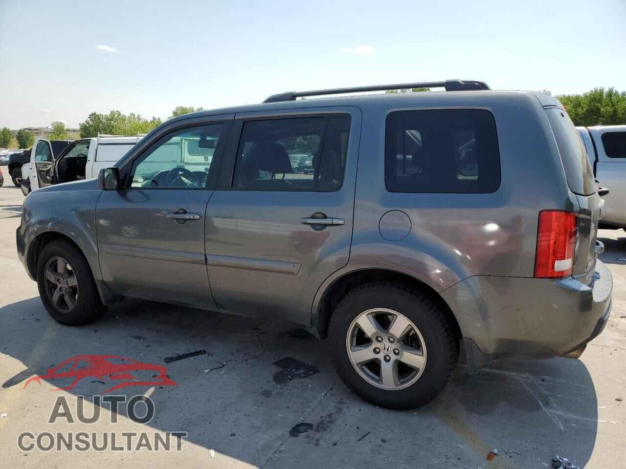 HONDA PILOT 2011 - 5FNYF4H56BB007760