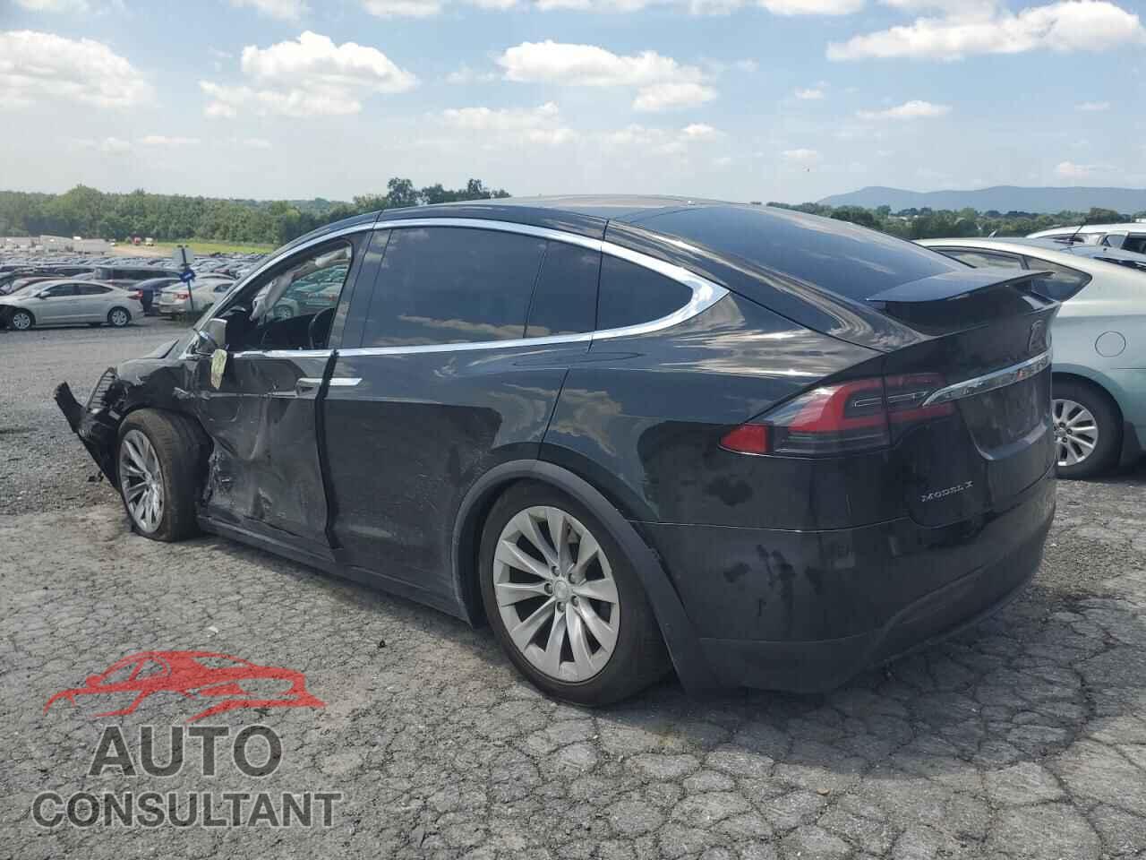 TESLA MODEL X 2016 - 5YJXCAE22GF003810
