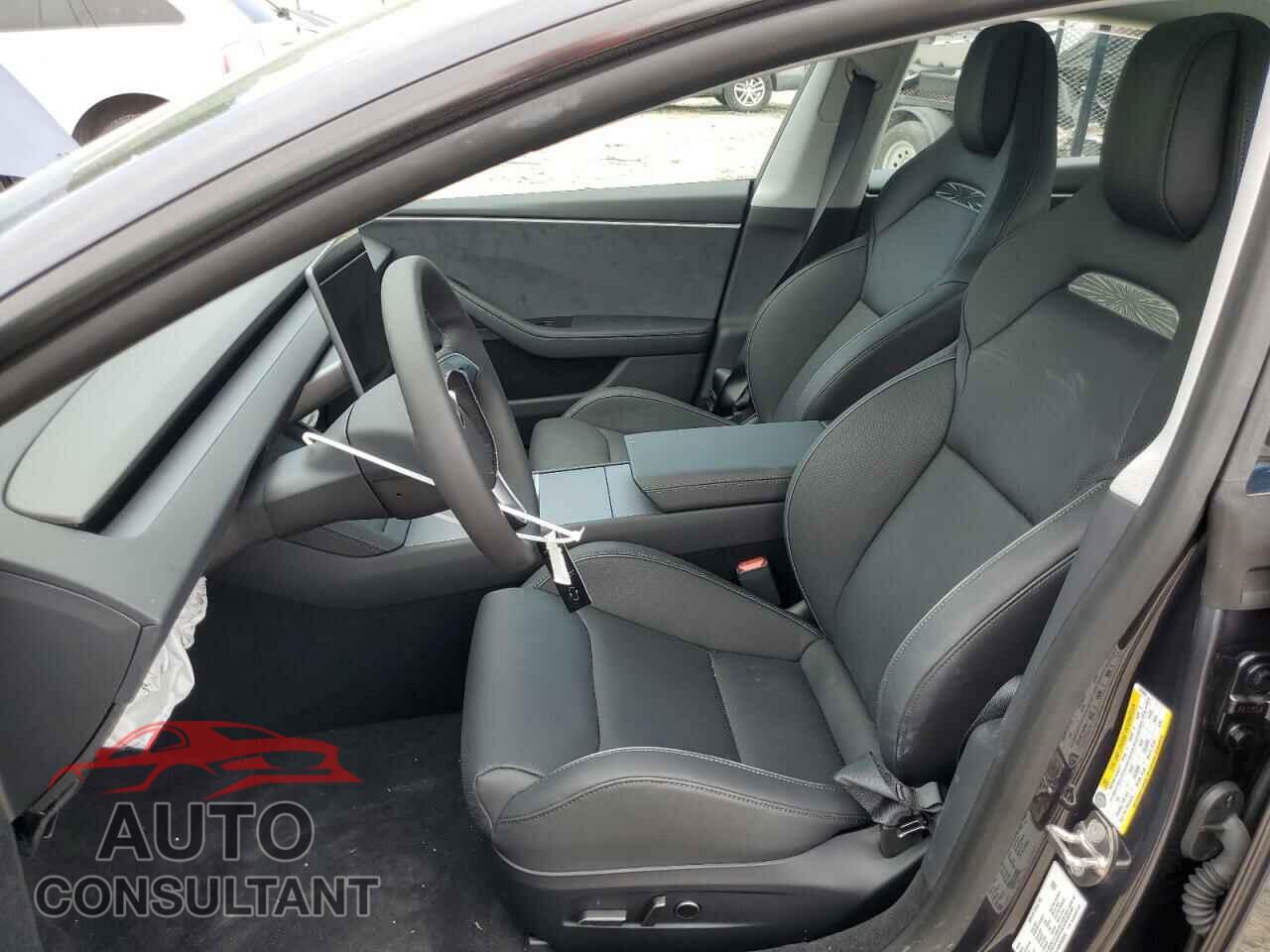 TESLA MODEL 3 2024 - 5YJ3E1ET4RF808566