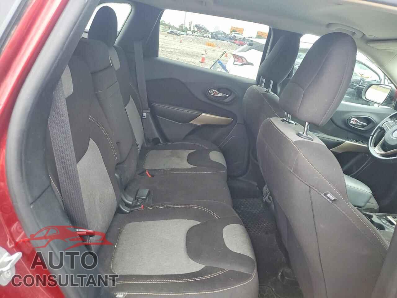 JEEP CHEROKEE 2018 - 1C4PJLCB2JD612043