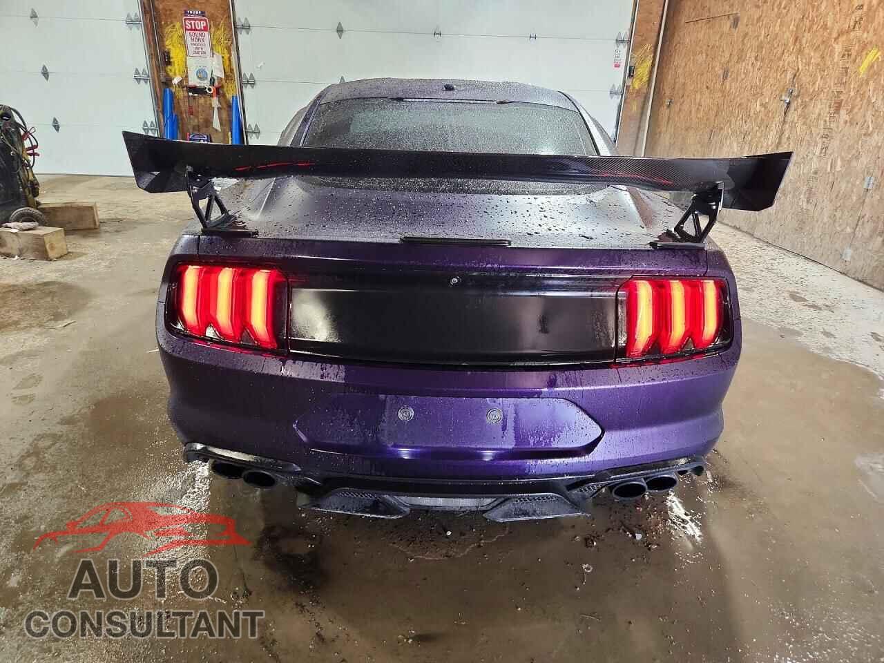 FORD MUSTANG 2018 - 1FA6P8CFXJ5154908