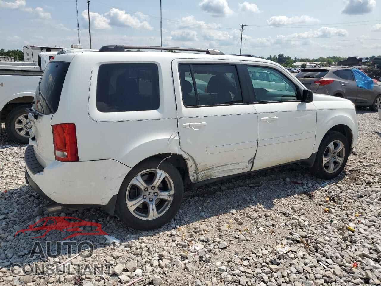 HONDA PILOT 2013 - 5FNYF3H64DB009478