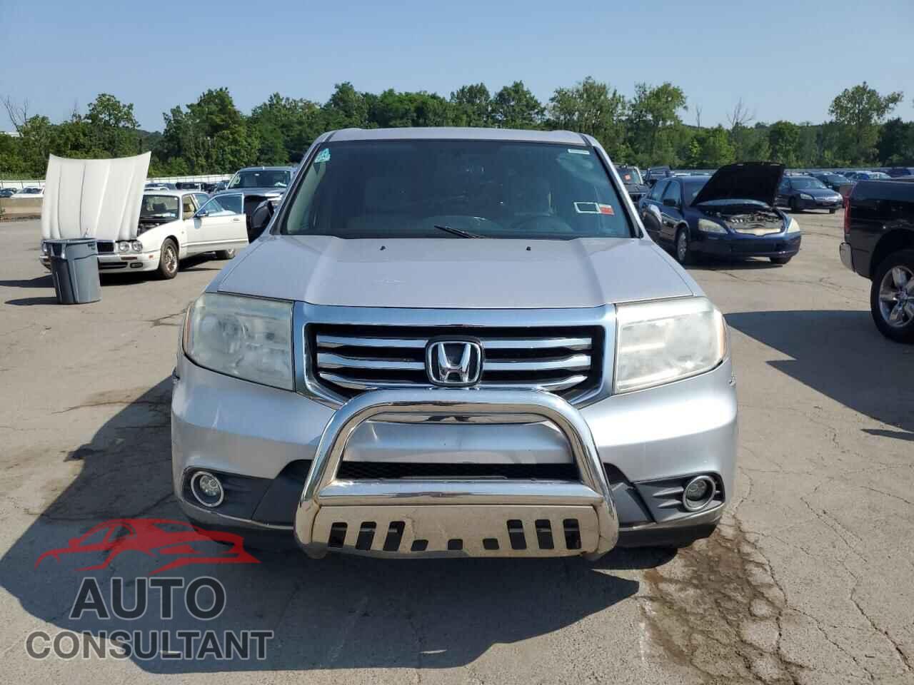 HONDA PILOT 2015 - 5FNYF4H37FB072668