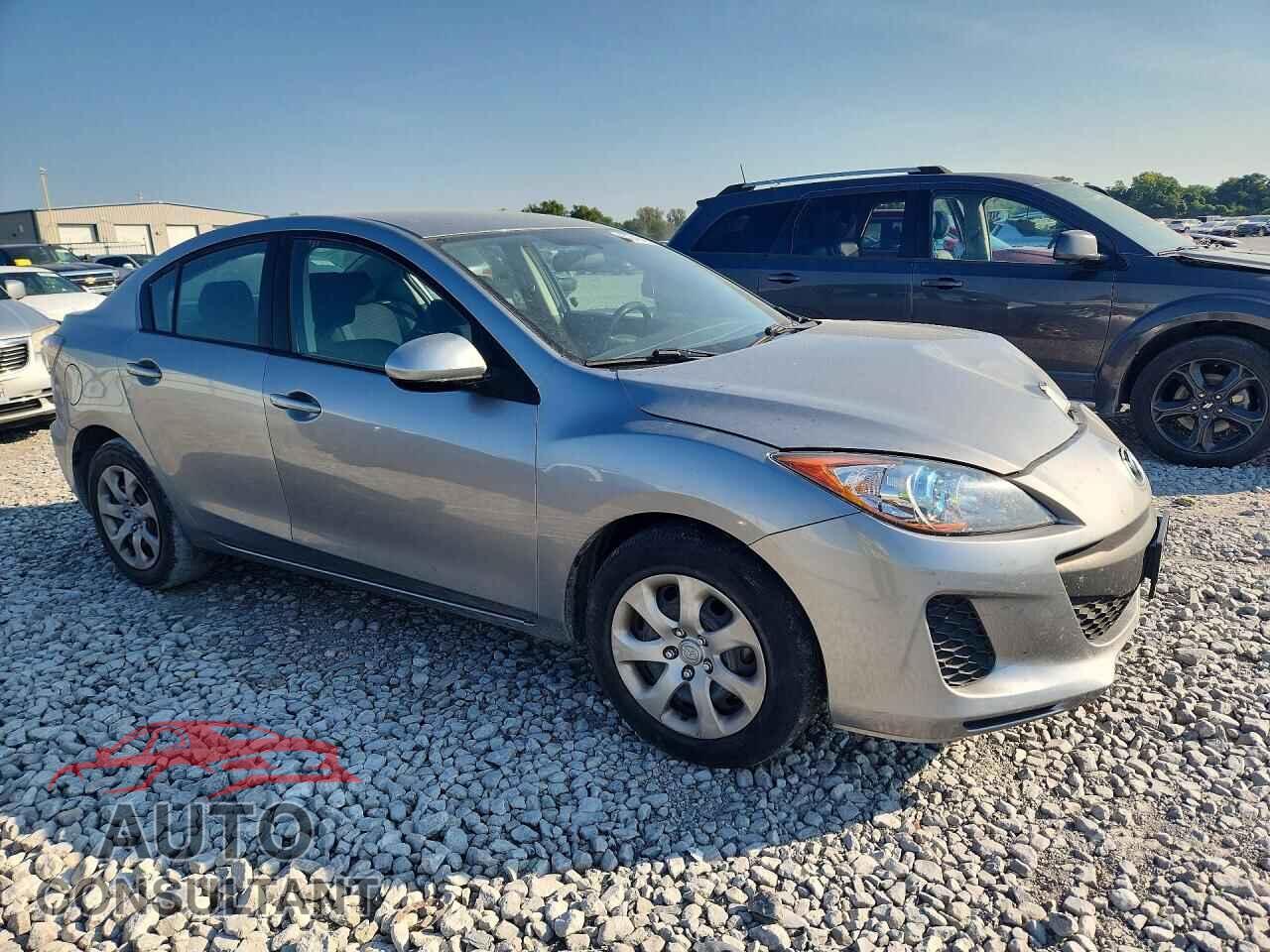 MAZDA 3 2013 - JM1BL1U70D1844942