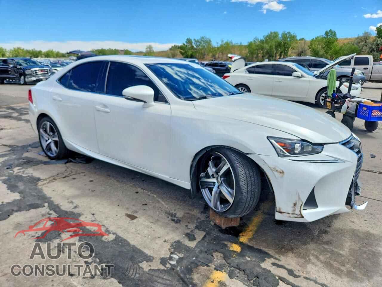 LEXUS IS 2017 - JTHBA1D23H5040772