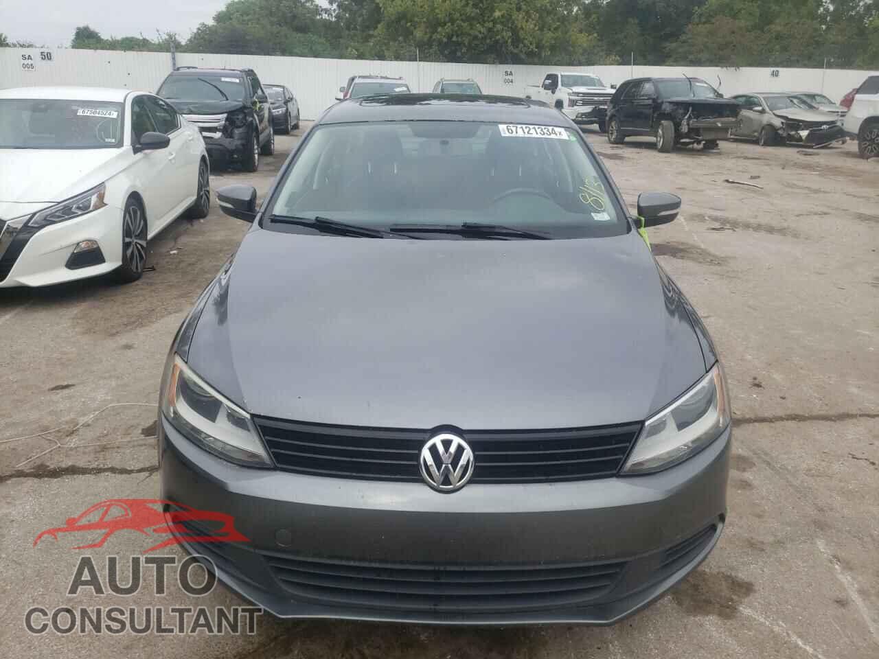 VOLKSWAGEN JETTA 2012 - 3VWLL7AJ7CM348400