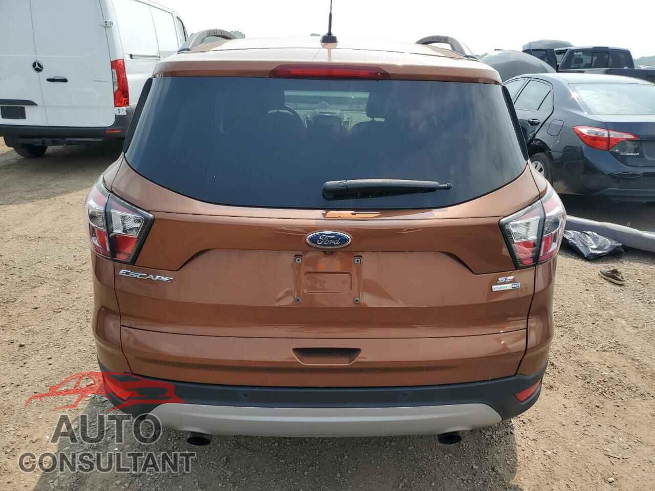 FORD ESCAPE 2017 - 1FMCU9GD7HUB50072