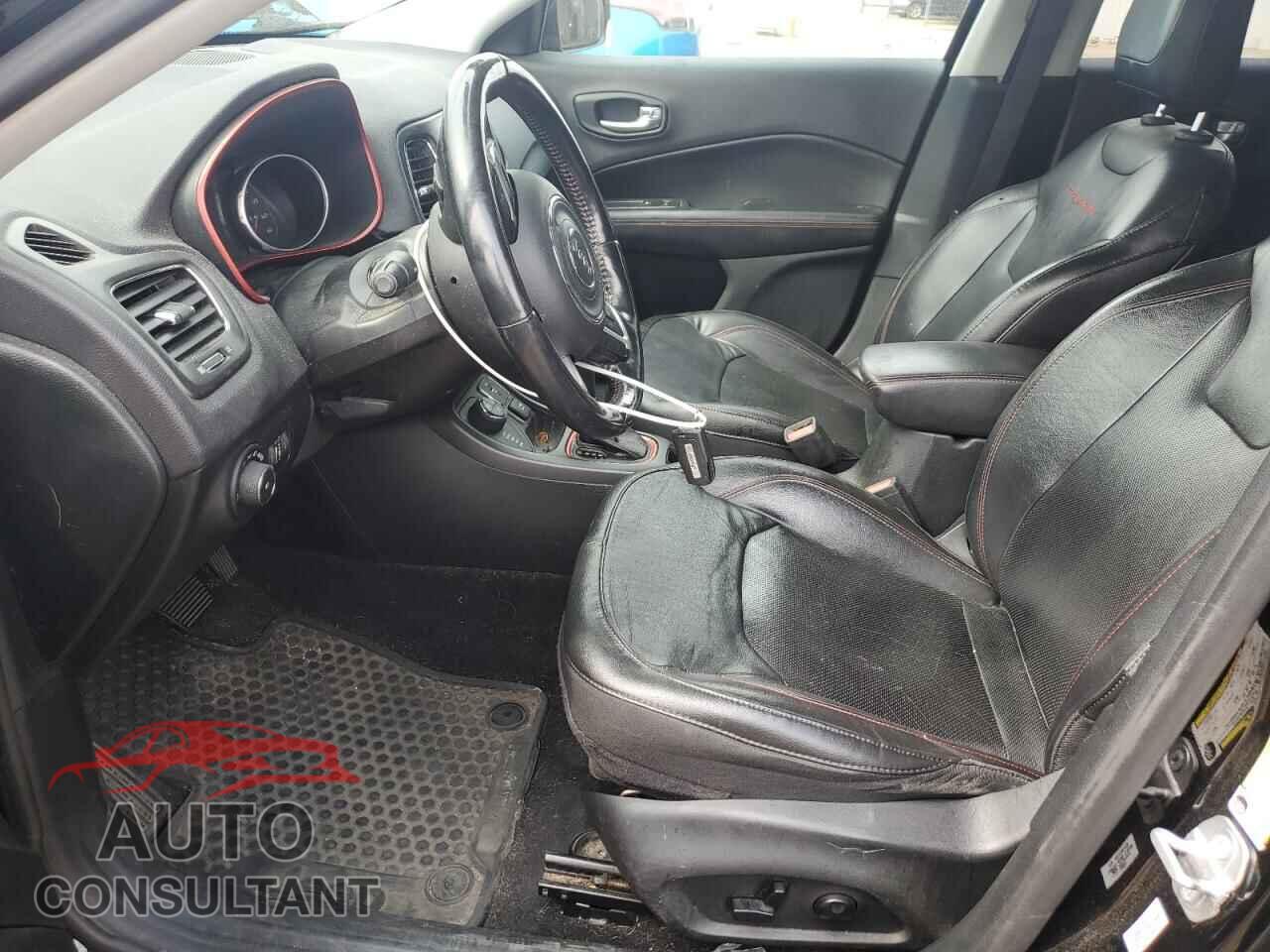 JEEP COMPASS 2018 - 3C4NJDDB8JT207469