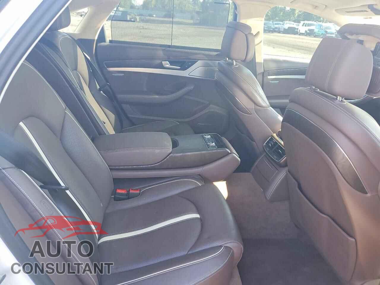 AUDI A8 2016 - WAU43AFD9GN005202